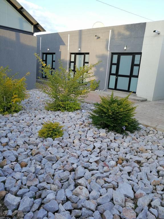 Tsumeb Guesthouse Kamho Exterior photo