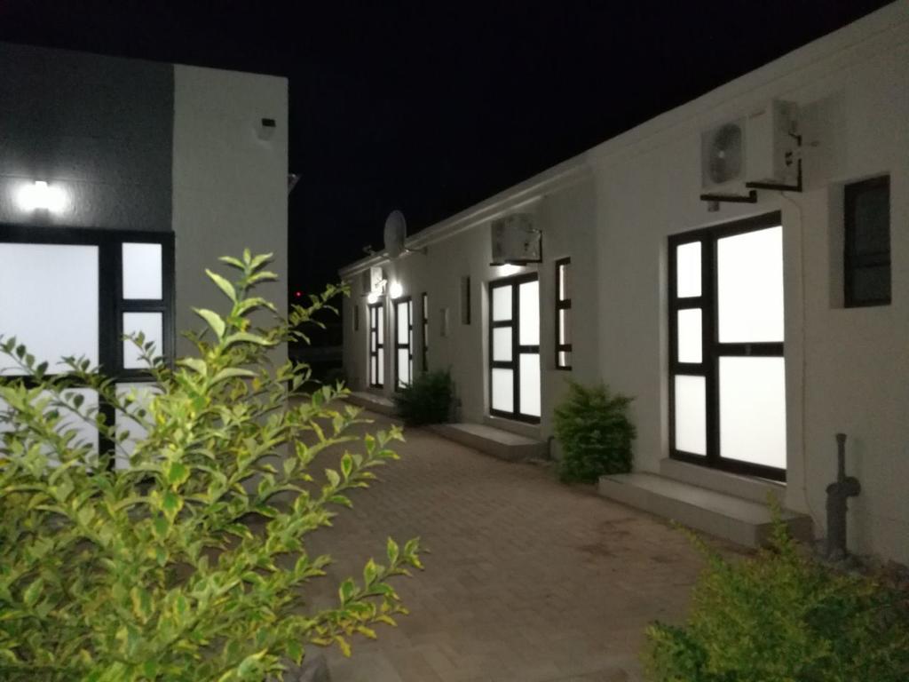 Tsumeb Guesthouse Kamho Exterior photo